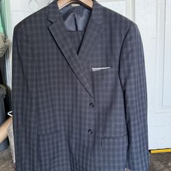Men’s Suite Size 52R