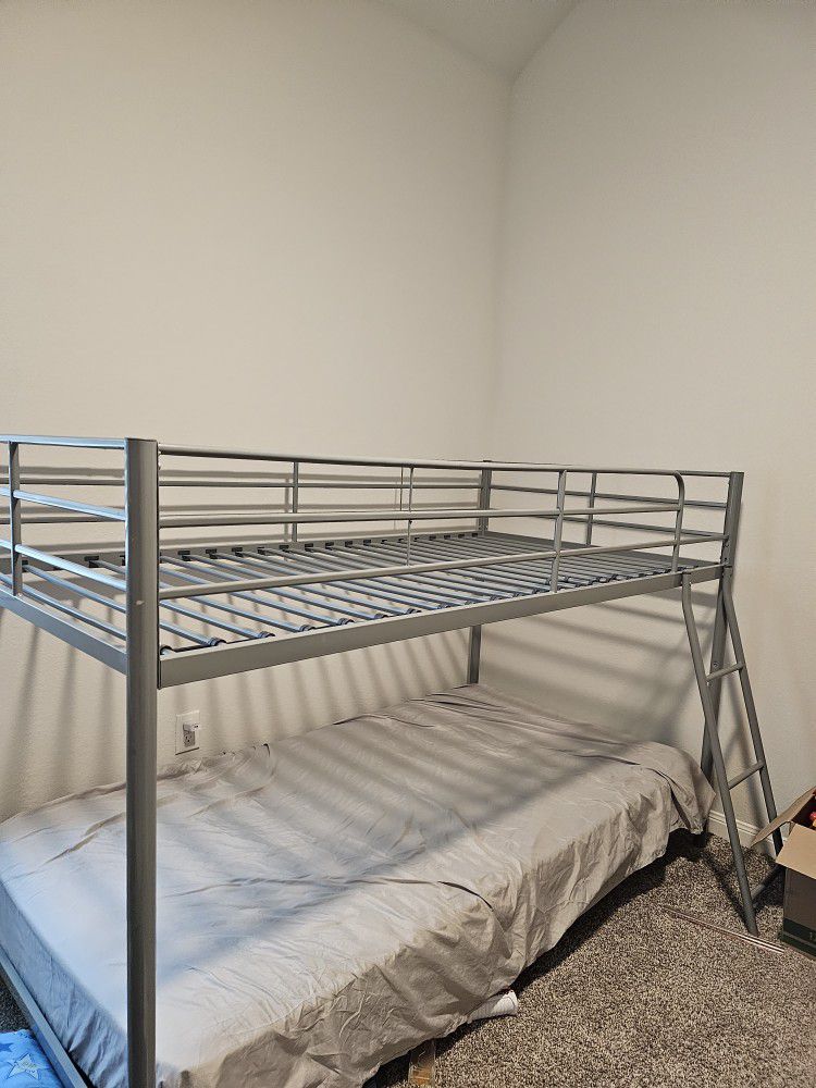 Apartment Sized Bunk Bed (Twin)