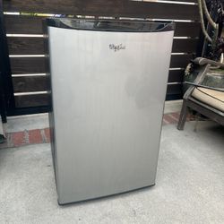 Whirlpool Mini Fridge Office 