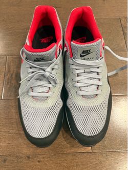 Brand new never worn Nike Air Max Golf shoes 10