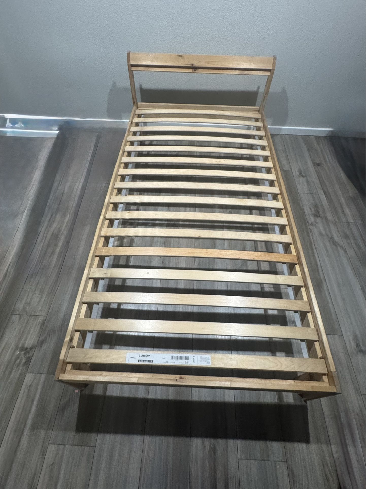 New Twin Bed – Compact, Comfortable & Stylish