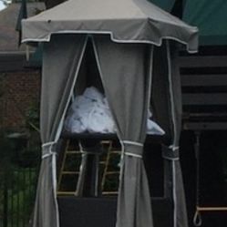 Frontgate Pool Caddy