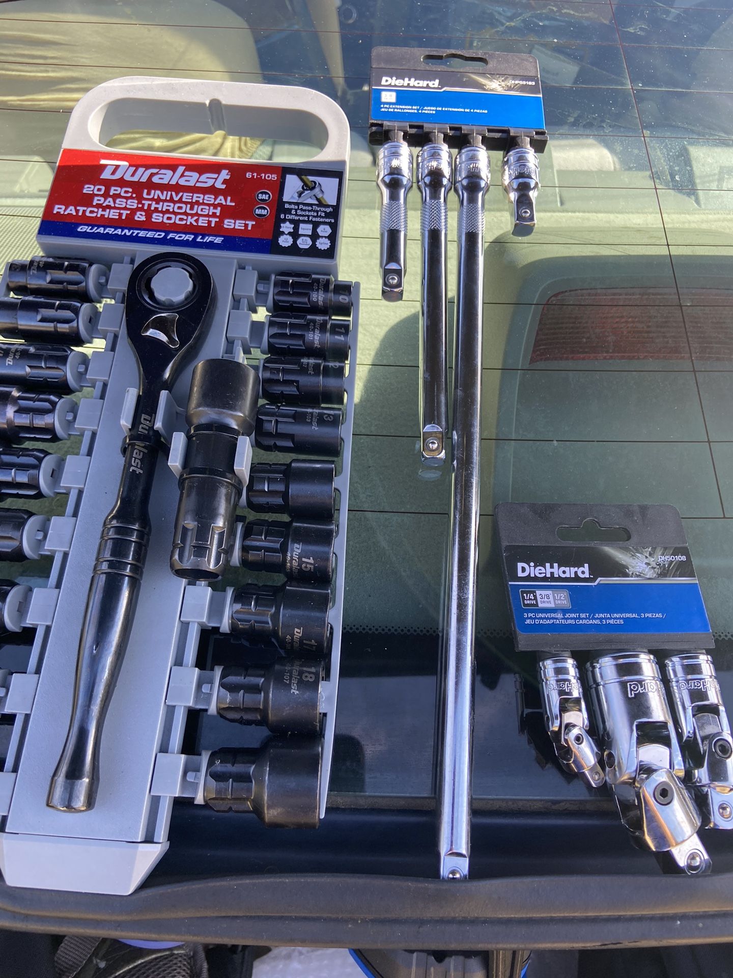 DURALAST UNIVERSAL 20 PIECE SET WITH EXTENSIONS AND UNIVERSAL JOINT SET