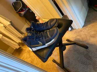 Nike Kyrie 3 obsidian size 10