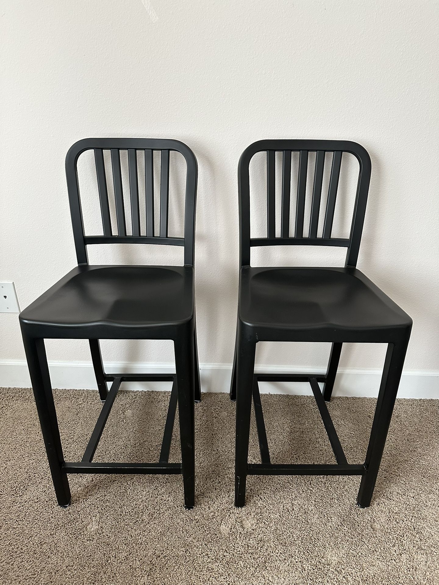 Black Metal Counter Stool