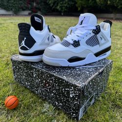 Jordan 4 Military Black 