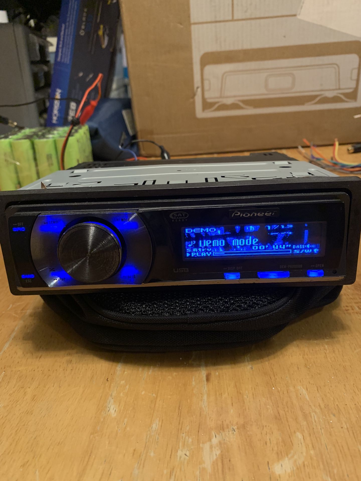 Pioneer DEH-P6000UB Car Deck CD Player 