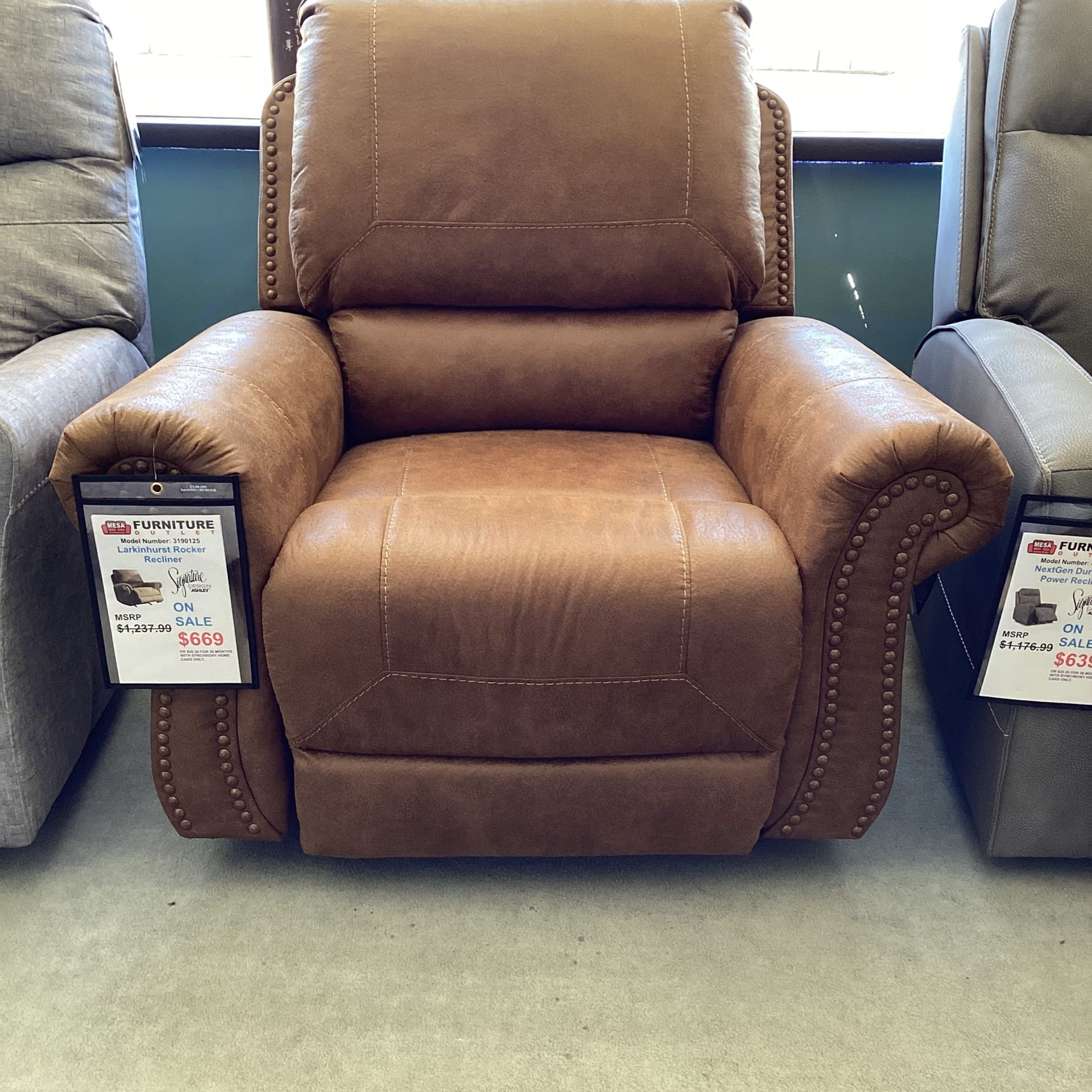 Larkinhurst Rocker Recliner