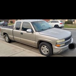 1999 / 2000 Body Style Chevy  3 Door Extended Cab 5.3 V8  170,101 