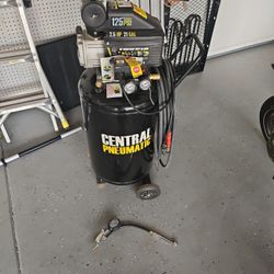 21 Gallon Air Compressor with Hose, Floor Scraper, and Air Gauge Tire inflator