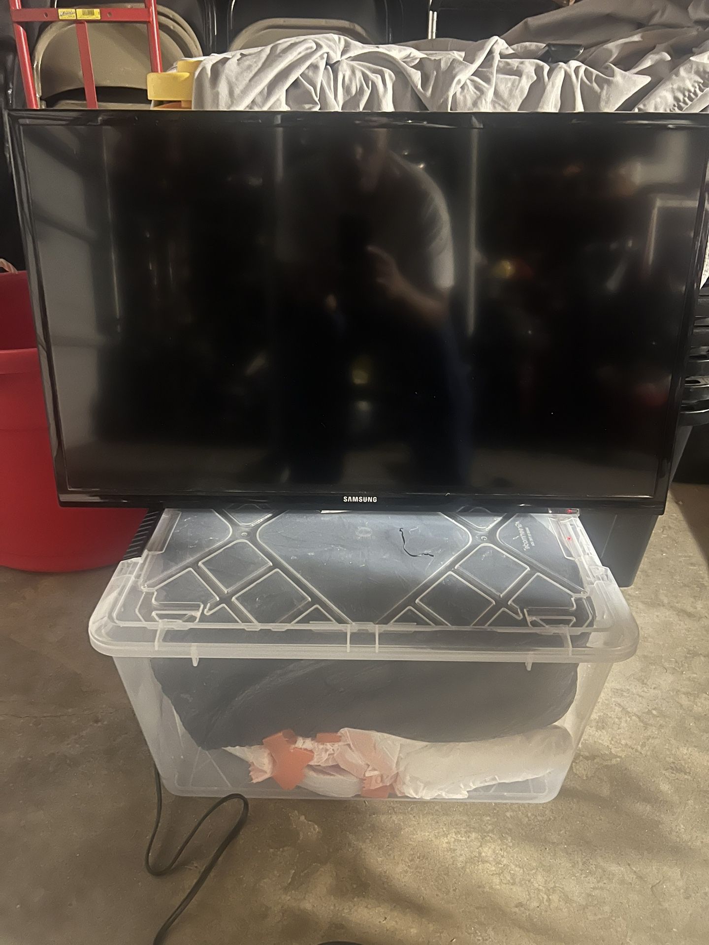 32in LED TV