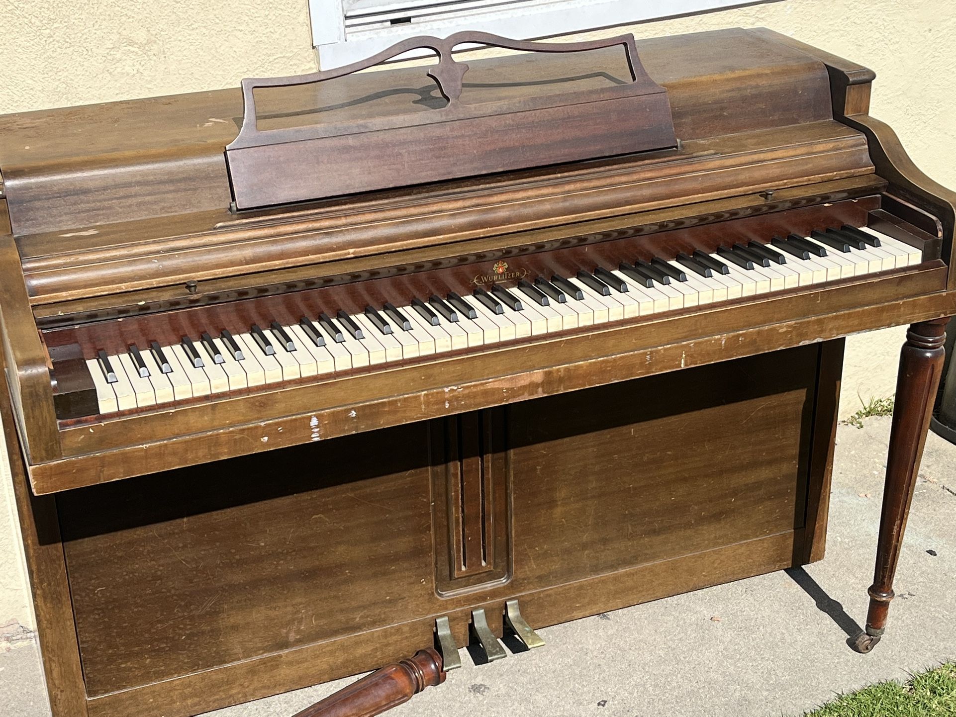FREE GRAND PIANO