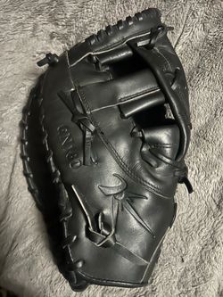Left-Handed Throw Kelley First Base Baseball Mitt