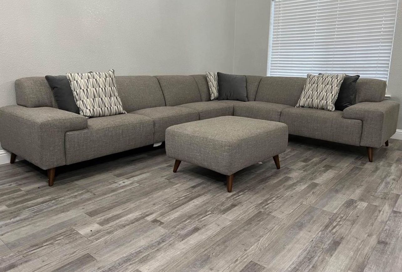 Brand New Sectional Sofa Sectional Couch Large Sofa Grey Sofa ! Huge Sectional With Ottoman And Pillows Free Delivery