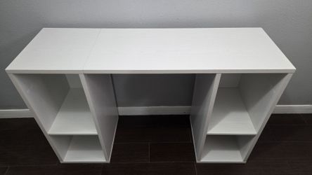 Cube Desk