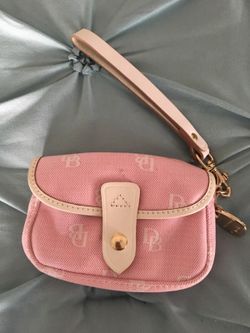Dooney and Bourke wristlet