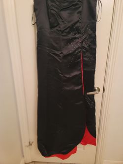 Women's Size 14 Thin Strap Ball Gown Black/Hot Pink