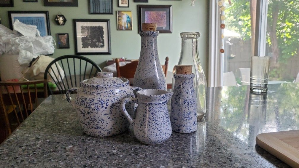Vintage RARE Western Stoneware Blue Speckled
