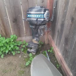 7.5hp Mercury Outboard Motor