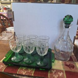 RETRO AVON EMERALD GREEN GLASS DECANTER SET WITH GLASSES & TRAY