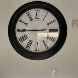 Farmhouse Clock 
