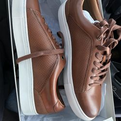 Dress Sneakers For Youth/Men