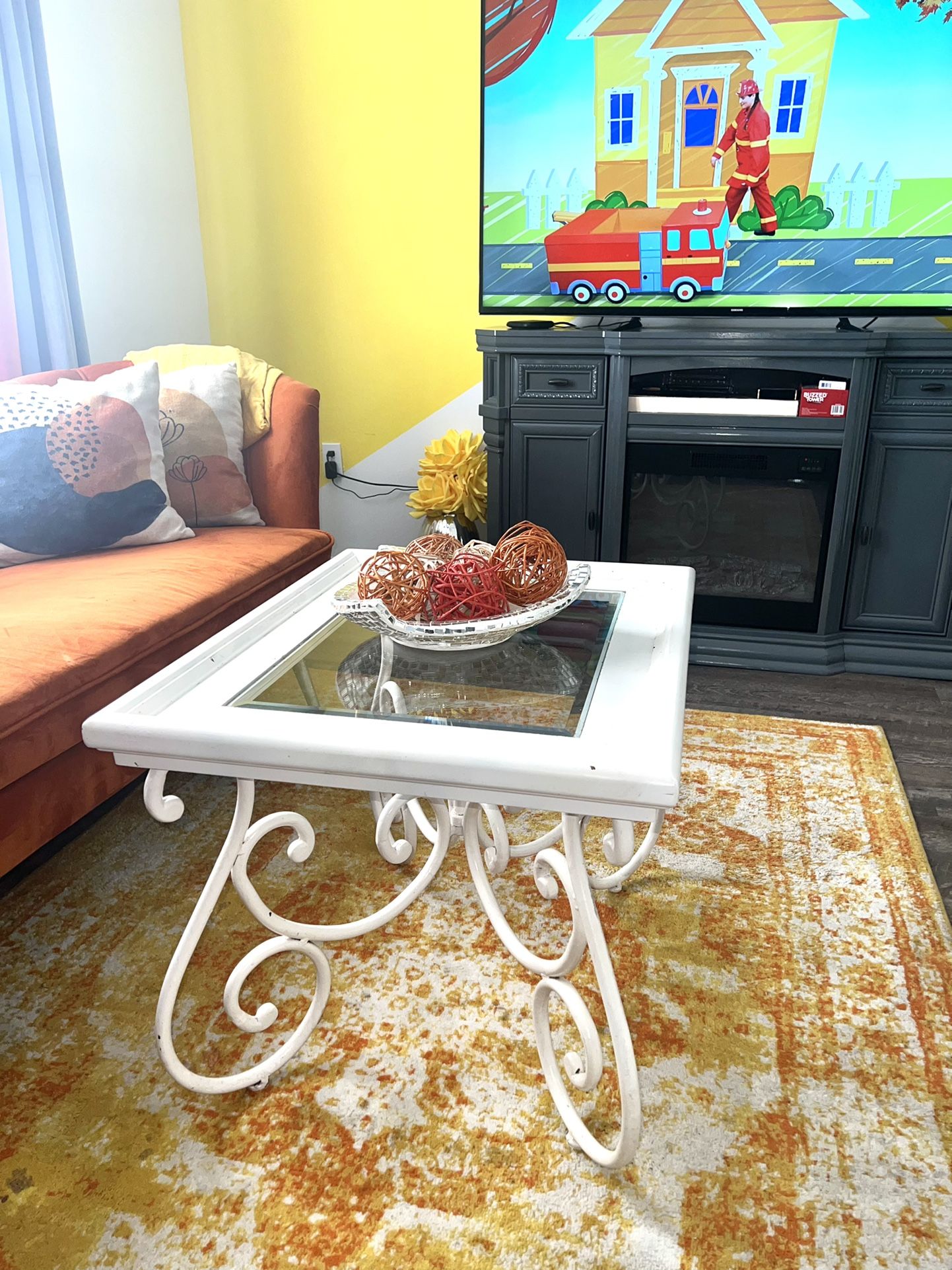 White Coffee Table For Sale