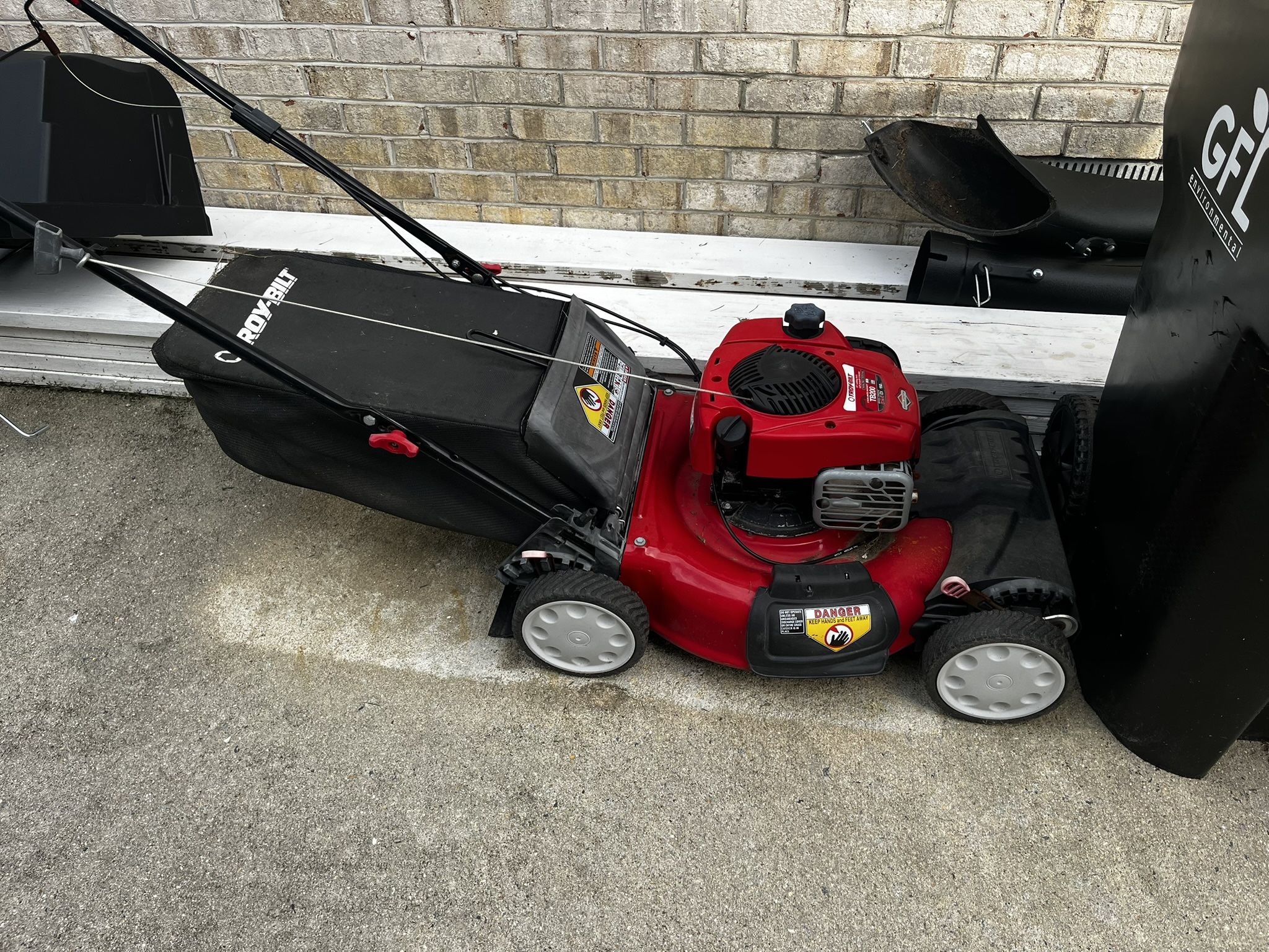 Lawn Mower With Bagger