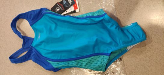 Girls speedo swimsuit