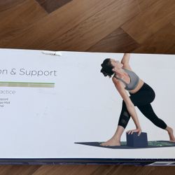Gaiam Yoga Kit