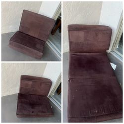 Comfy chair for sale great for video gamer