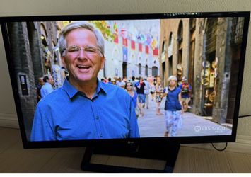 🍾Great LG 47-inch 1080p 3D LED TV /Philip Amplifier