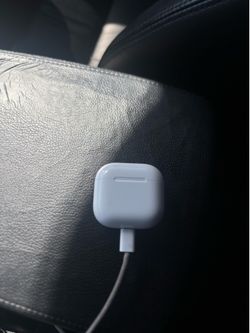 AirPods 4th gen