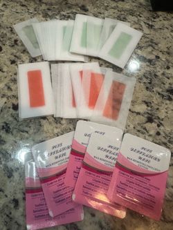 Eyebrow and lip, waxing pads