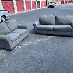 Comfy Nice Gray Sofa Couch 🔥🔥