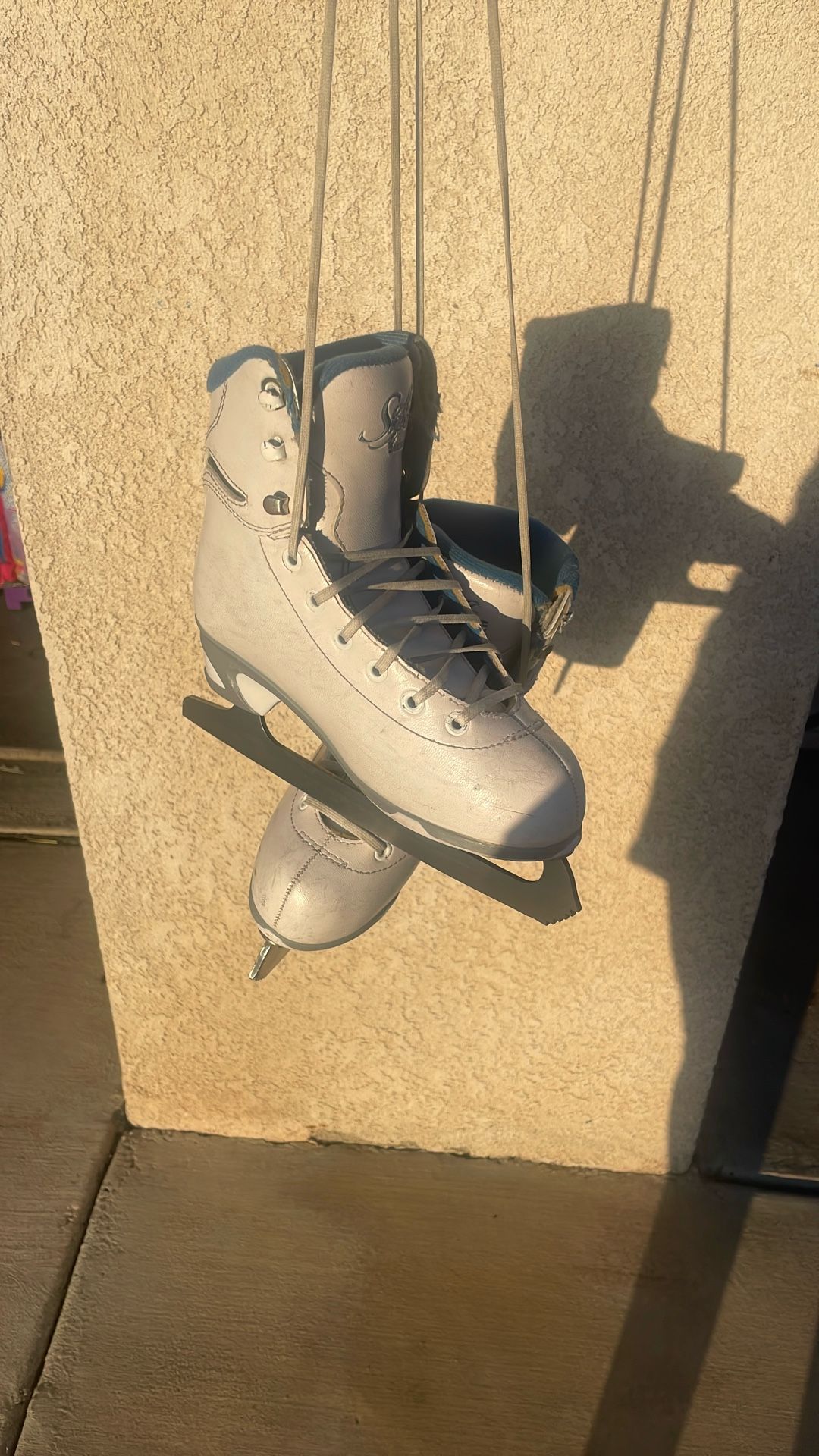 Girls Figure Ice Skates