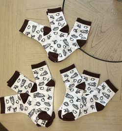 Thanksgiving Food Print Crew Socks – 9 Pairs – White & Brown