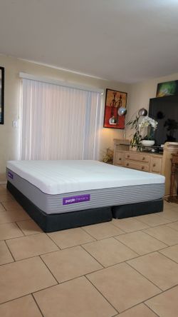 HIGH QUALITY CALIFORNIA KING SIZE PURPLE MATTRESS AND BOXSPRINGS FOR SALE! IN GREAT CONDITION, FREE DELIVERY