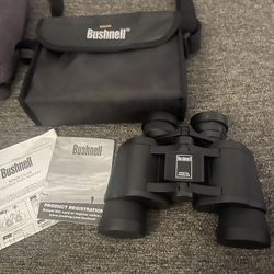 Bushnell Binoculars 7x35  420FT