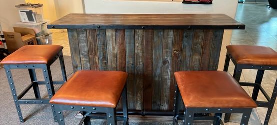 Full bar