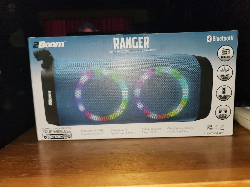 NEW RANGER BLUETOOTH SPEAKER. COLOR CHANGES WITH BEAT, FM RADIO OR PLAY YOUR OWN MUSIC. SEE ALL PICTURES