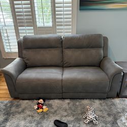 New- Oversized 2 Seater Power Recliner 