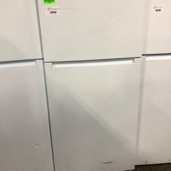 Vissani MDTF18WHR 18 cu. ft. Top Freezer Refrigerator CDQ
