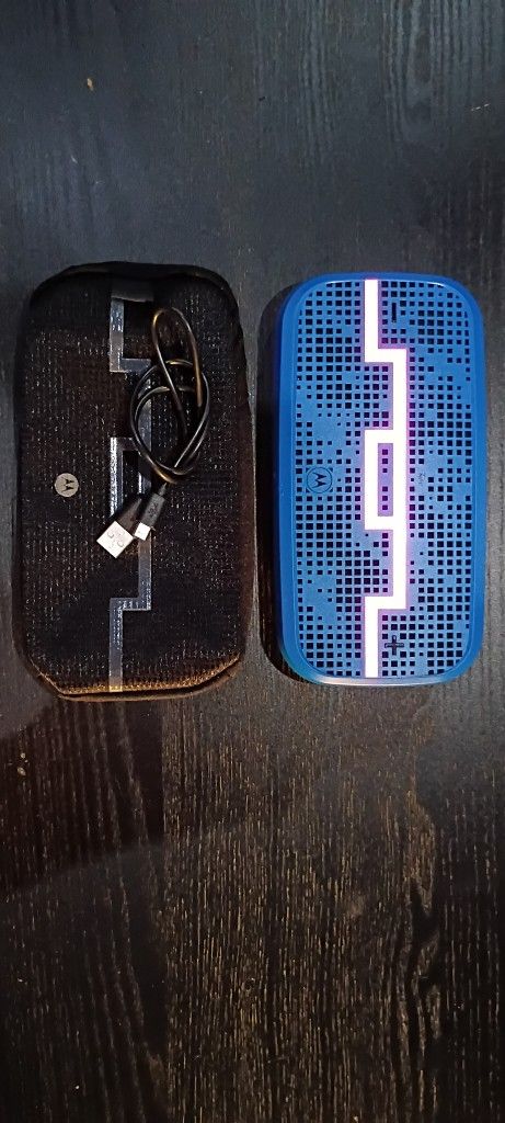 Motorola Deck Bluetooth Speaker