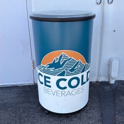 Commercial Ice Cold Beverage Cooler / Rolling Display Bin