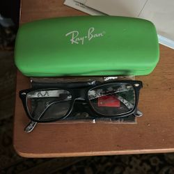 Ray Ban