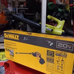 DEWALT 20V Max 550 PSI Power Cleaner. Tool-Only 