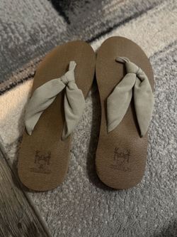 Coach Flip Flops with Bow Strap