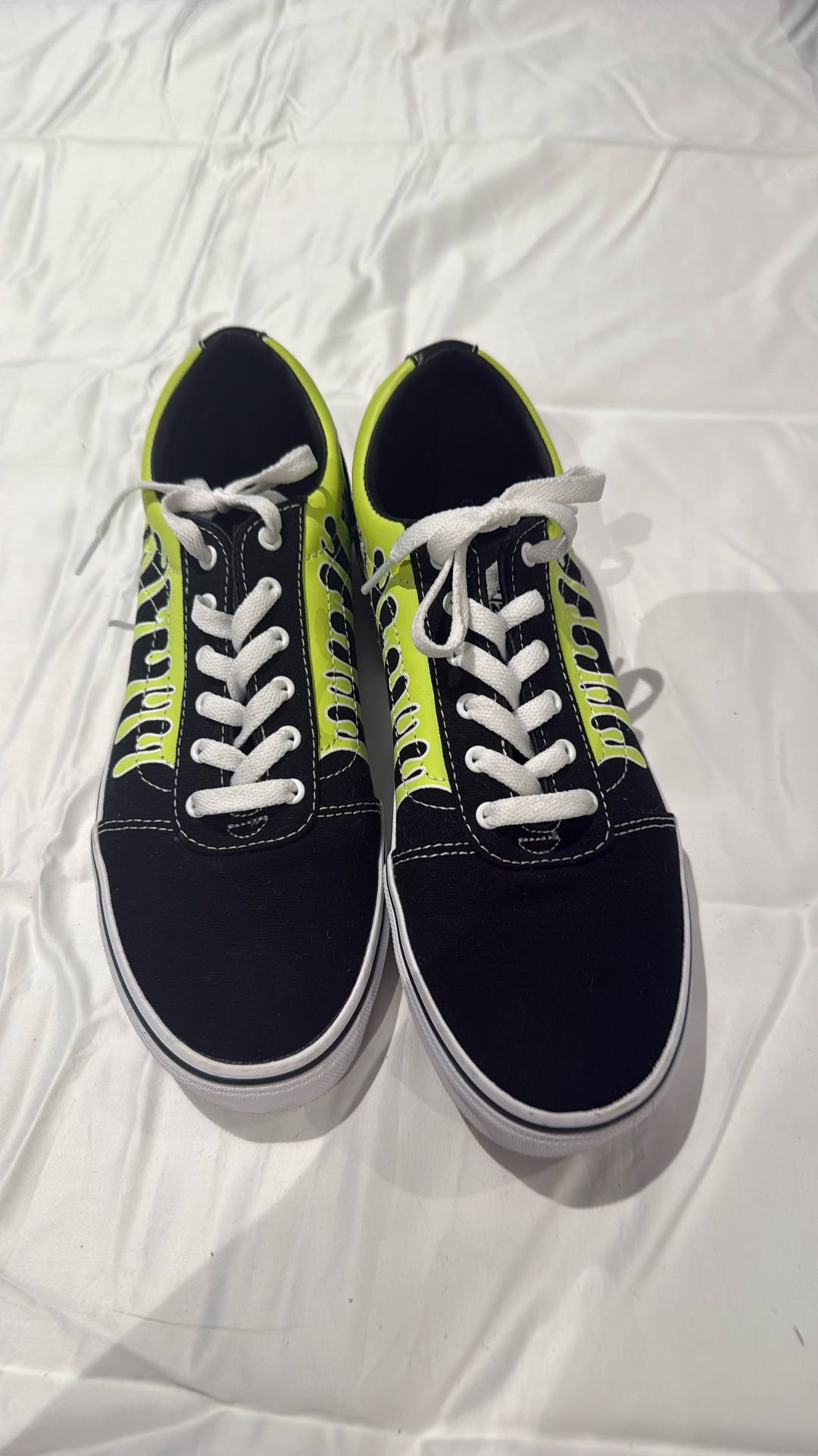 Boys Brand New Vans Shoe