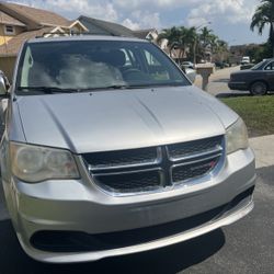 Dodge Caravan